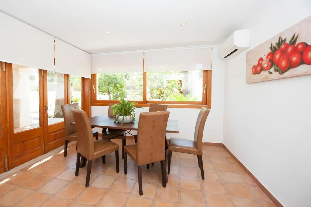 Holiday home Woodhouse Villa Ariany