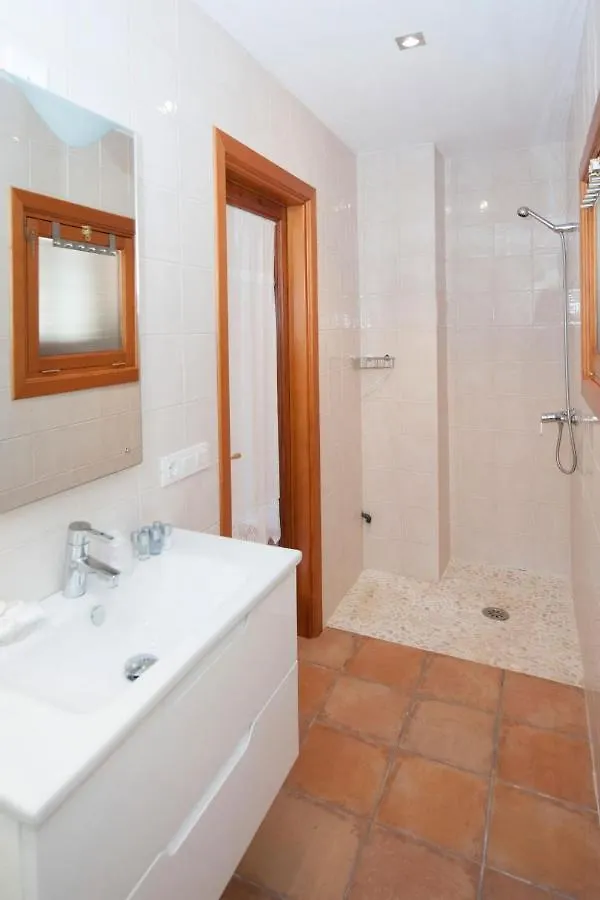 Woodhouse Villa Ariany 0*,