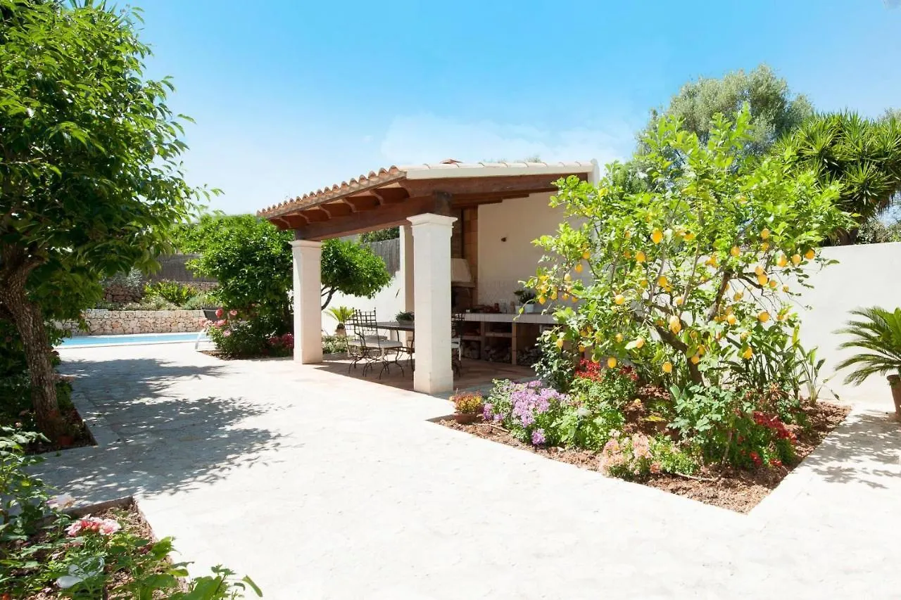 Woodhouse Villa Ariany 0*,  Spain