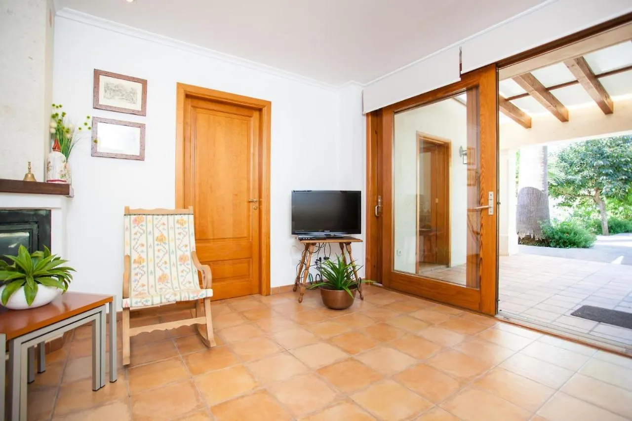 Woodhouse Villa Ariany Spain